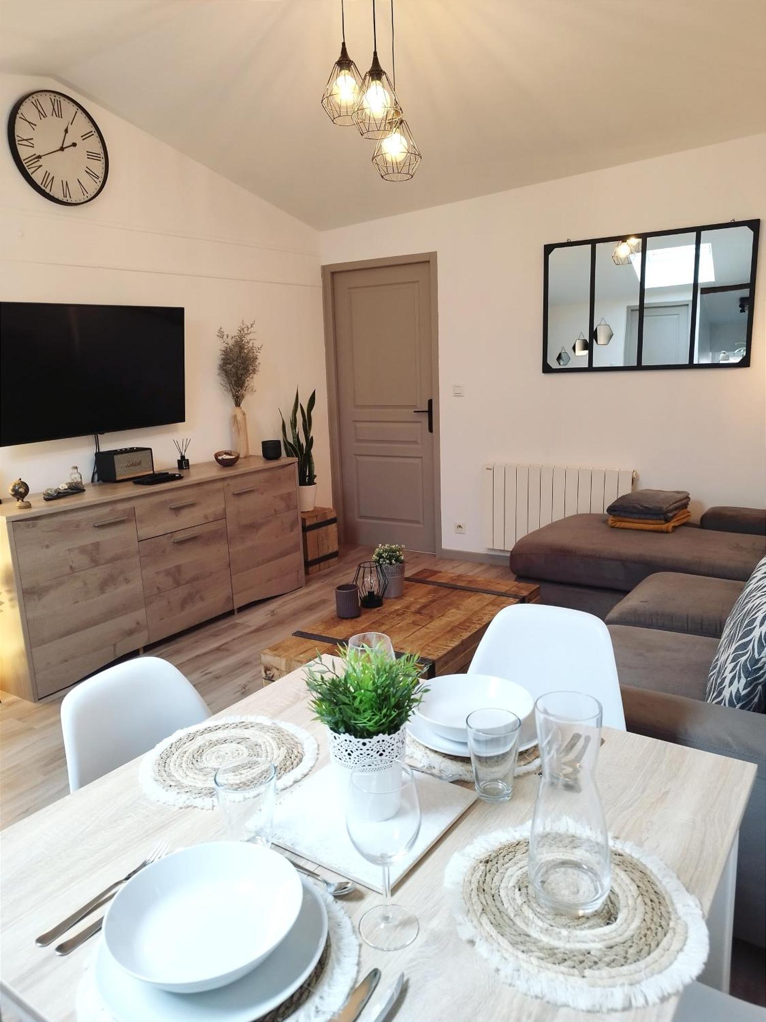 Sous Les Toits De Millau - Appartement Cosy Et Chaleureux Bagian luar foto