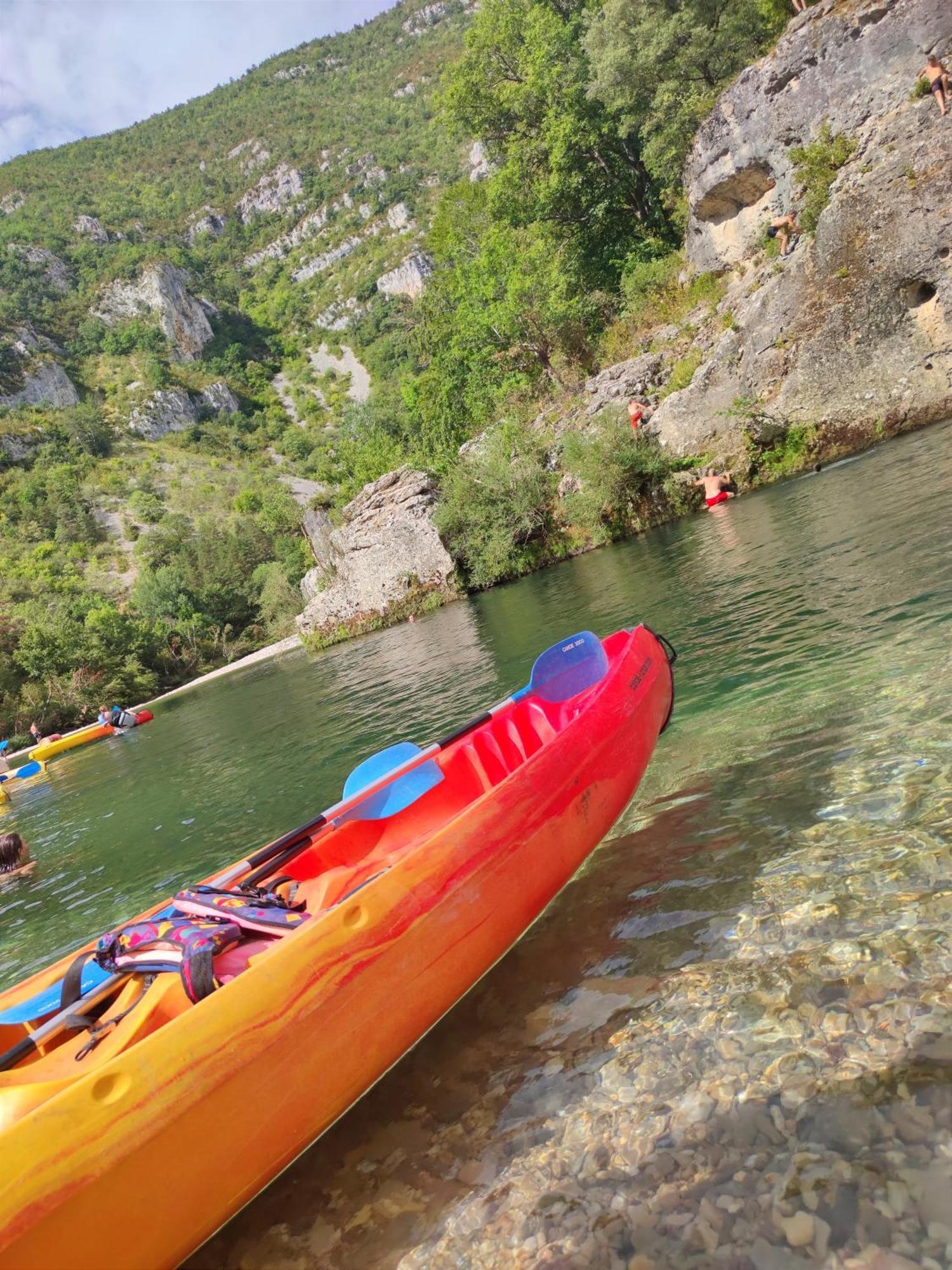 Sous Les Toits De Millau - Appartement Cosy Et Chaleureux Bagian luar foto